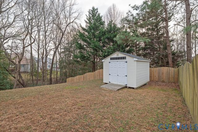 6067 Homehills Rd, Mechanicsville, VA 23111