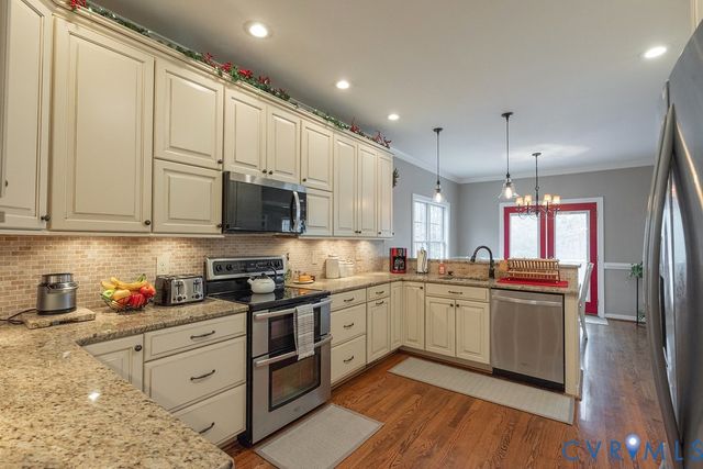 6067 Homehills Rd, Mechanicsville, VA 23111