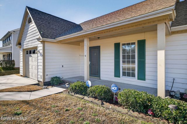 2917 New Town Drive, Wilmington, NC 28405