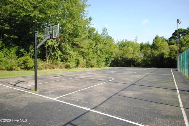 2917 New Town Drive, Wilmington, NC 28405