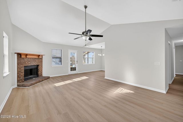 2917 New Town Drive, Wilmington, NC 28405