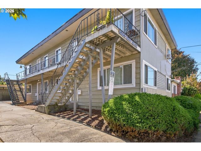 2554 Ne HOYT St, Portland, OR 97232