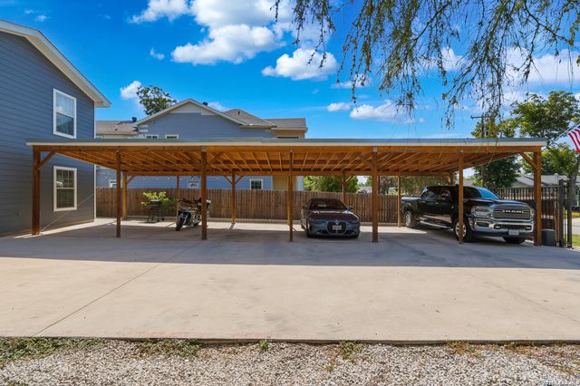 1535 W Laurel, San Antonio, TX 78201