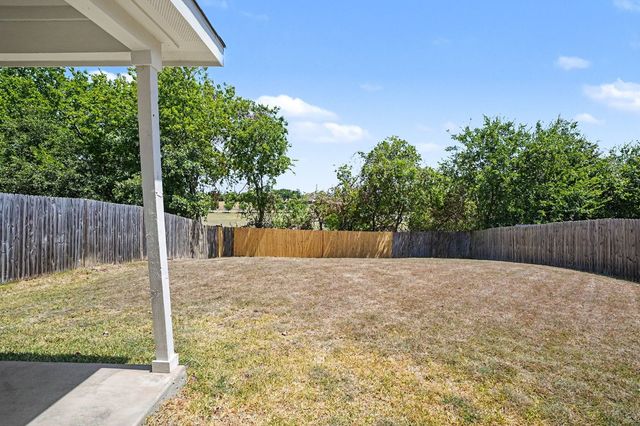 2640 Pioneer Bluffs Road, Balch Springs, TX 75181