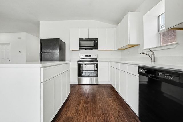 2640 Pioneer Bluffs Road, Balch Springs, TX 75181