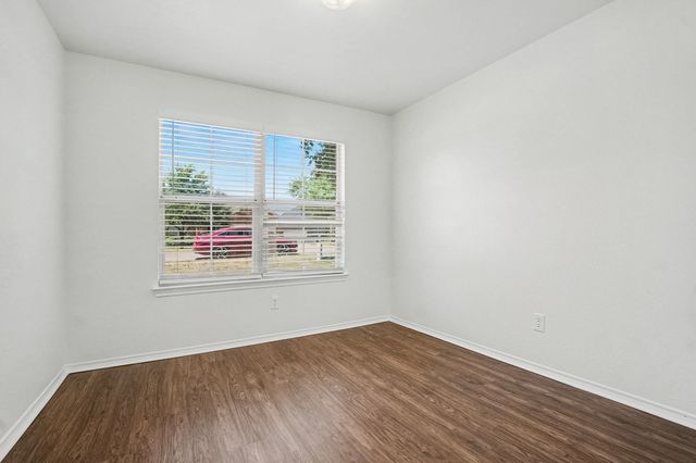 2640 Pioneer Bluffs Road, Balch Springs, TX 75181