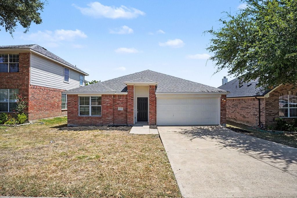 2640 Pioneer Bluffs Road, Balch Springs, TX 75181