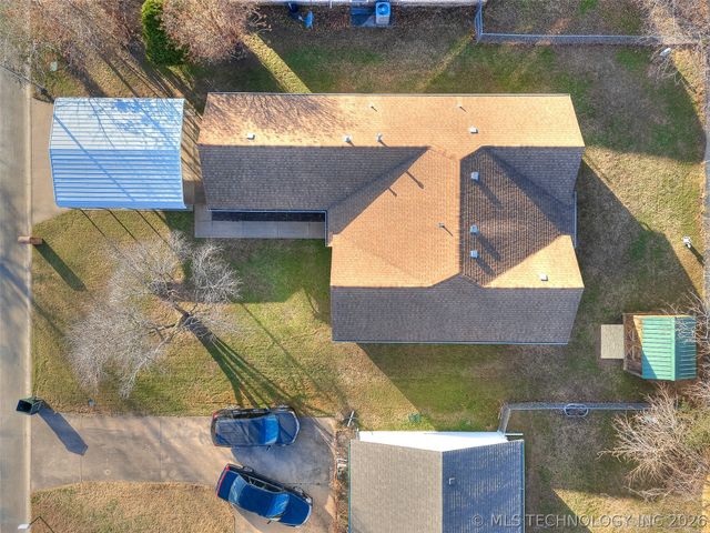 606 W 19th Street S, Claremore, OK 74019