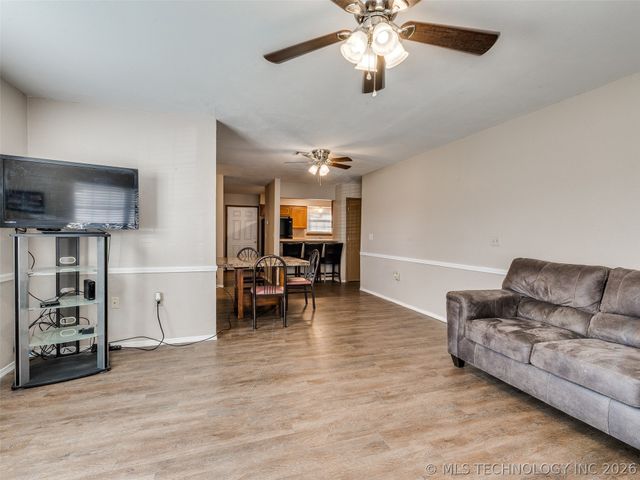 606 W 19th Street S, Claremore, OK 74019