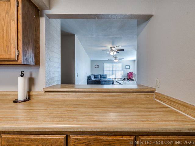 606 W 19th Street S, Claremore, OK 74019