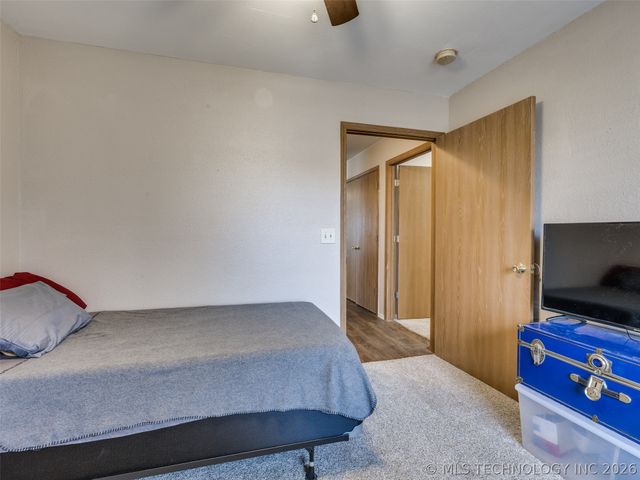 606 W 19th Street S, Claremore, OK 74019