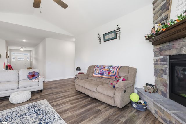 284 Abelia Meadows Drive, Piedmont, SC 29673