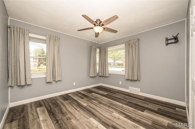 6300 Ashwell Drive, St Louis, MO 63123