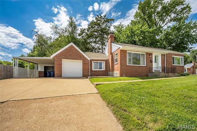 6300 Ashwell Drive, St Louis, MO 63123