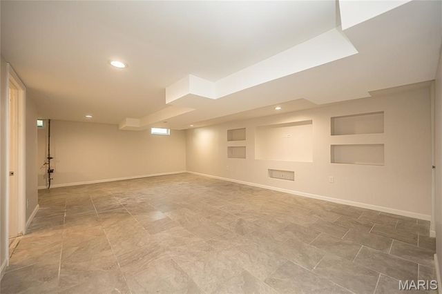 6300 Ashwell Drive, St Louis, MO 63123