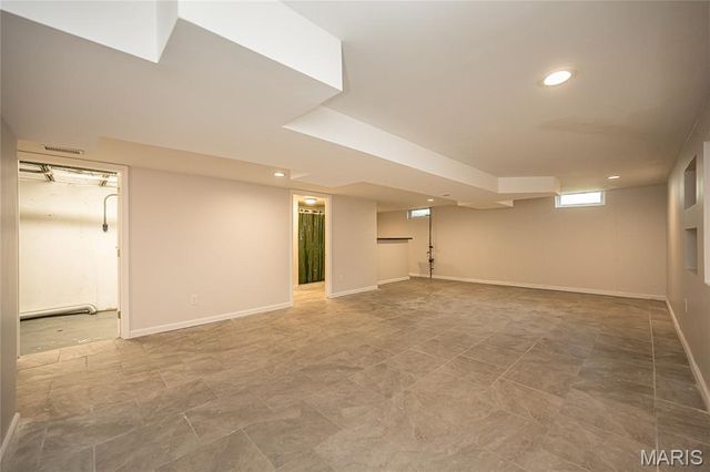 6300 Ashwell Drive, St Louis, MO 63123