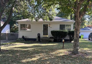 29715 Walnut Street, Flat Rock, MI 48134