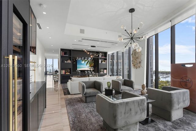 2821 S Bayshore Dr 8A, Miami, FL 33133