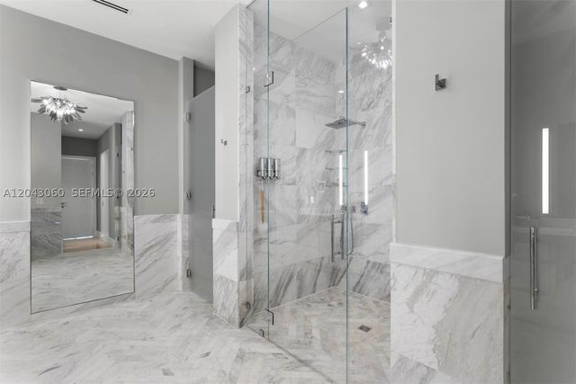2821 S Bayshore Dr 8A, Miami, FL 33133