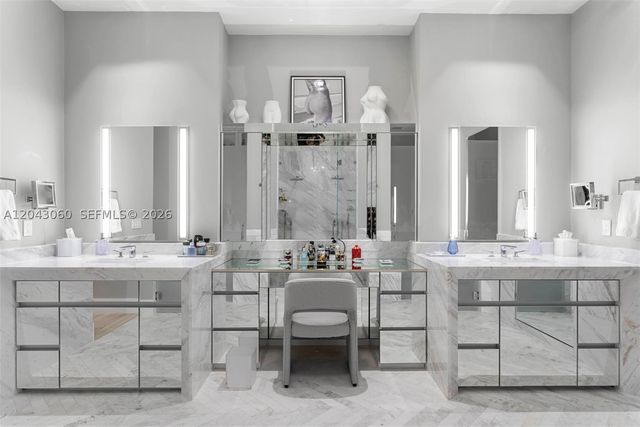 2821 S Bayshore Dr 8A, Miami, FL 33133