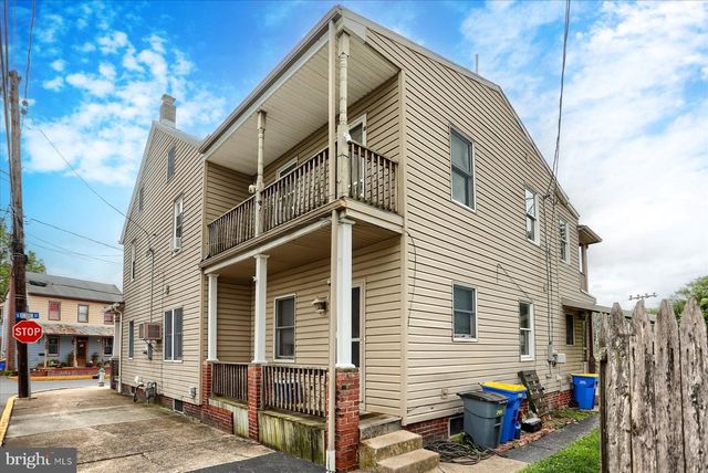 701 & 703 S UNION ST, Middletown, PA 17057