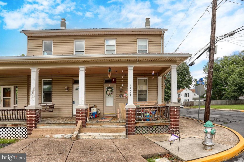 701 & 703 S UNION ST, Middletown, PA 17057