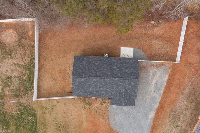 2069 Darwick Road, Winston-salem, NC 27127