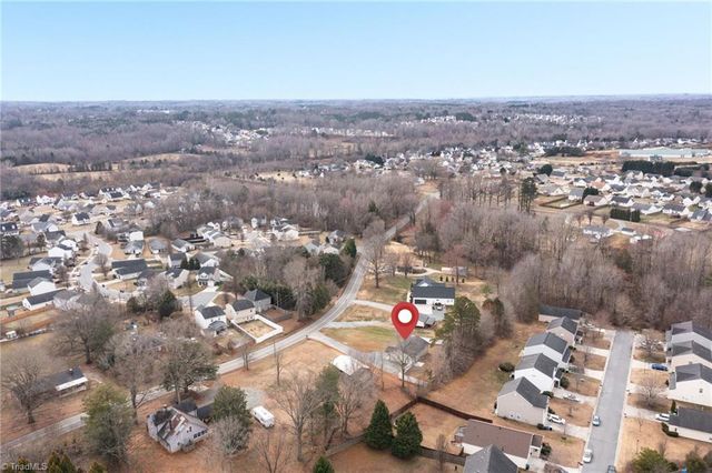 2069 Darwick Road, Winston-salem, NC 27127