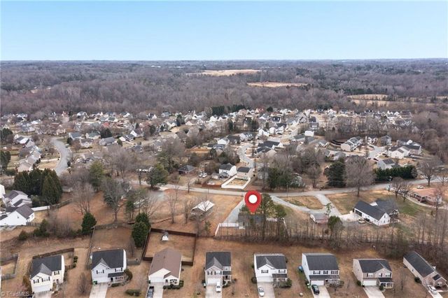 2069 Darwick Road, Winston-salem, NC 27127