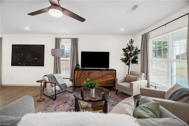 2069 Darwick Road, Winston-salem, NC 27127