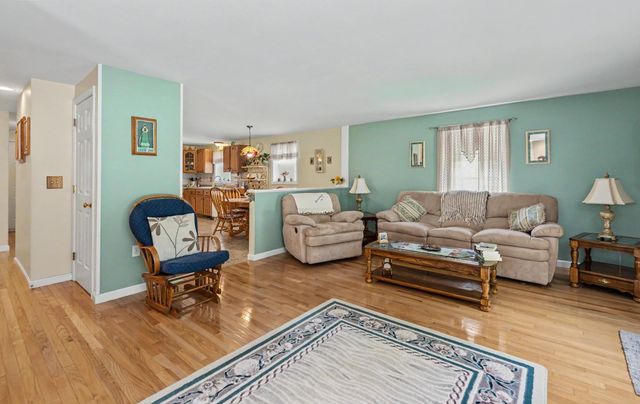 68 Barbara Lane, Hudson, NH 03051