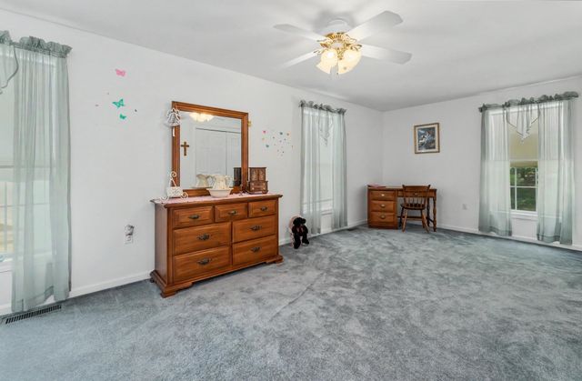 68 Barbara Lane, Hudson, NH 03051