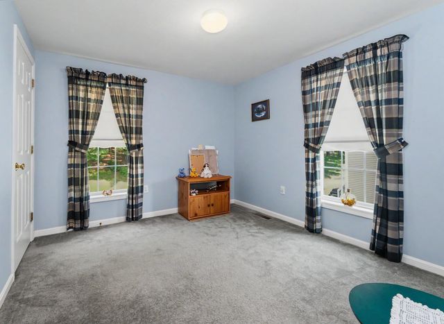 68 Barbara Lane, Hudson, NH 03051
