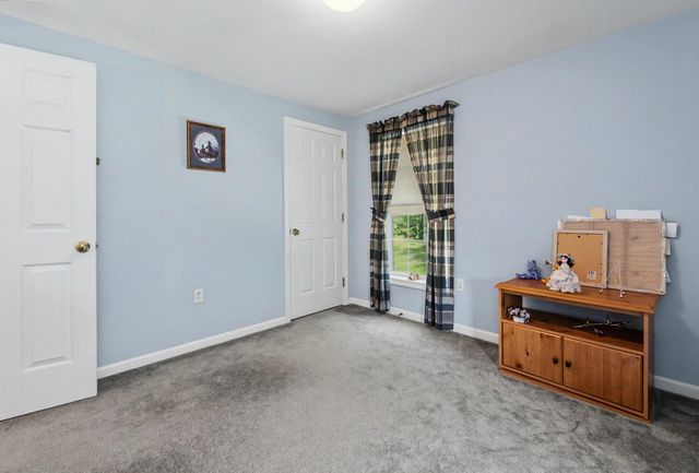 68 Barbara Lane, Hudson, NH 03051