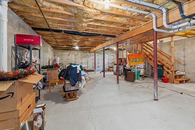 68 Barbara Lane, Hudson, NH 03051