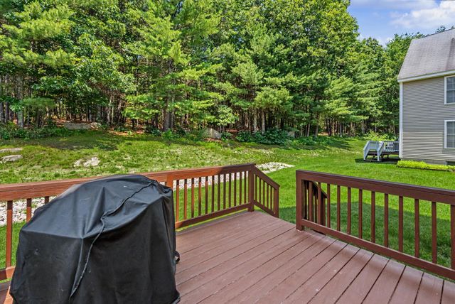 68 Barbara Lane, Hudson, NH 03051