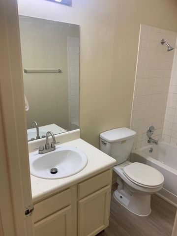 523 Greenlawn BLVD, Round Rock, TX 78664