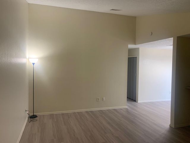 523 Greenlawn BLVD, Round Rock, TX 78664