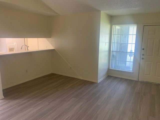 523 Greenlawn BLVD, Round Rock, TX 78664