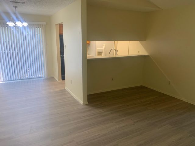 523 Greenlawn BLVD, Round Rock, TX 78664