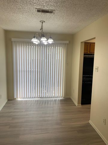 523 Greenlawn BLVD, Round Rock, TX 78664