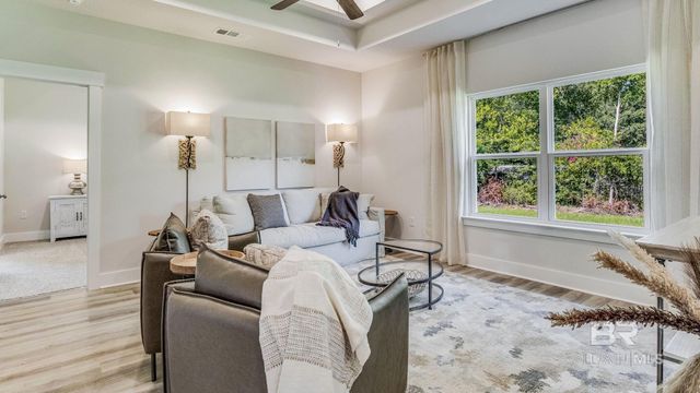 21238 Teluga Avenue, Fairhope, AL 36532