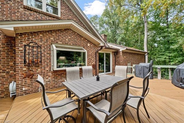 4907 Trailwood Drive, Greensboro, NC 27407