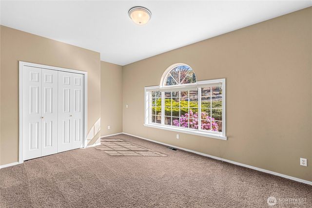 946 Briarwood Drive, East Wenatchee, WA 98802