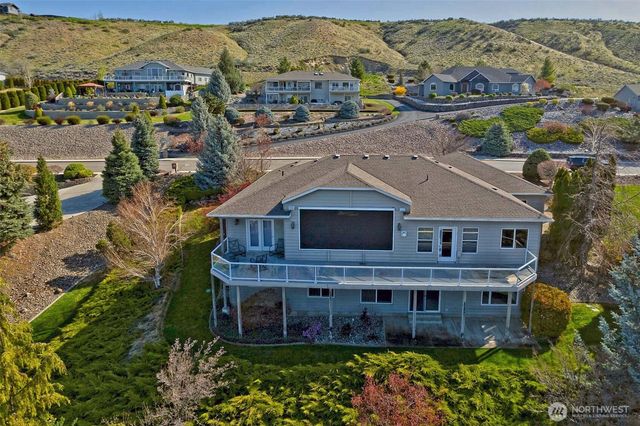 946 Briarwood Drive, East Wenatchee, WA 98802