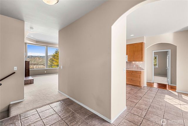 946 Briarwood Drive, East Wenatchee, WA 98802