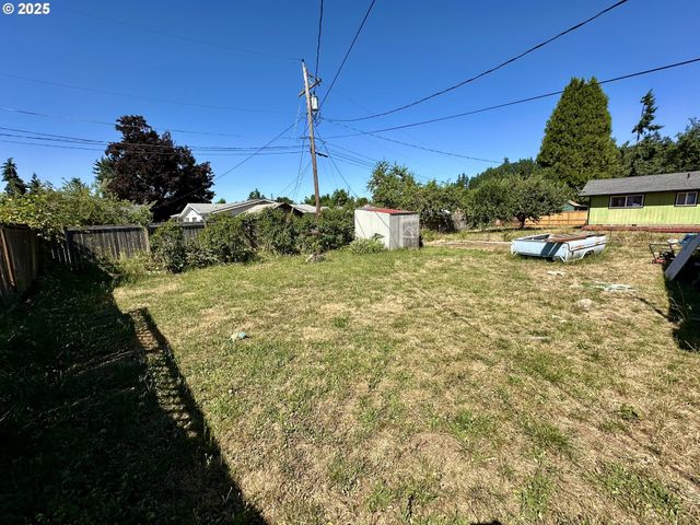 1032 TYLER Ave, Cottage Grove, OR 97424