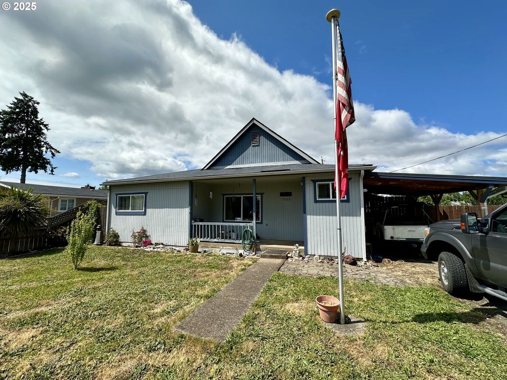 1032 TYLER Ave, Cottage Grove, OR 97424