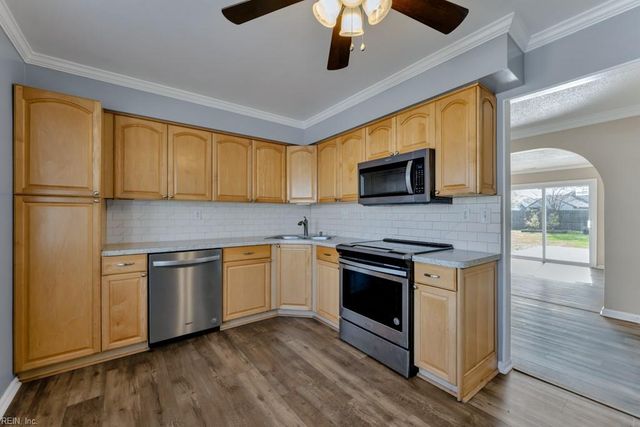 1290 Bridle Creek BLVD, Virginia Beach, VA 23464