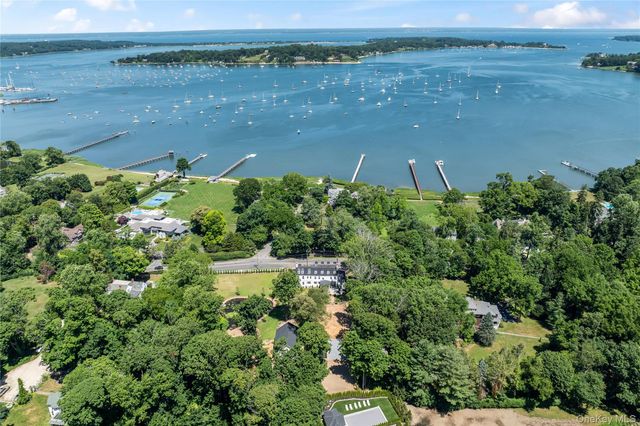 77 Cove Road, Oyster Bay, NY 11771
